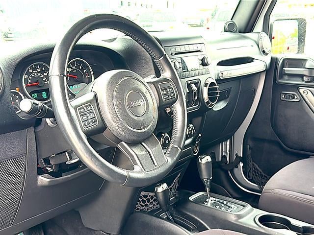 2013 Jeep Wrangler Unlimited 4WD 4dr Sport