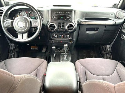 2013 Jeep Wrangler Unlimited 4WD 4dr Sport