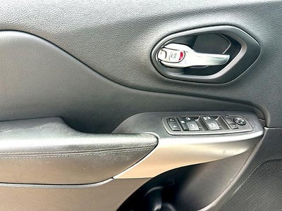 2022 Jeep Cherokee Latitude Lux 4x4
