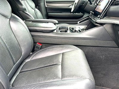 2024 Jeep Wagoneer L Series II 4x2 *Ltd Avail*