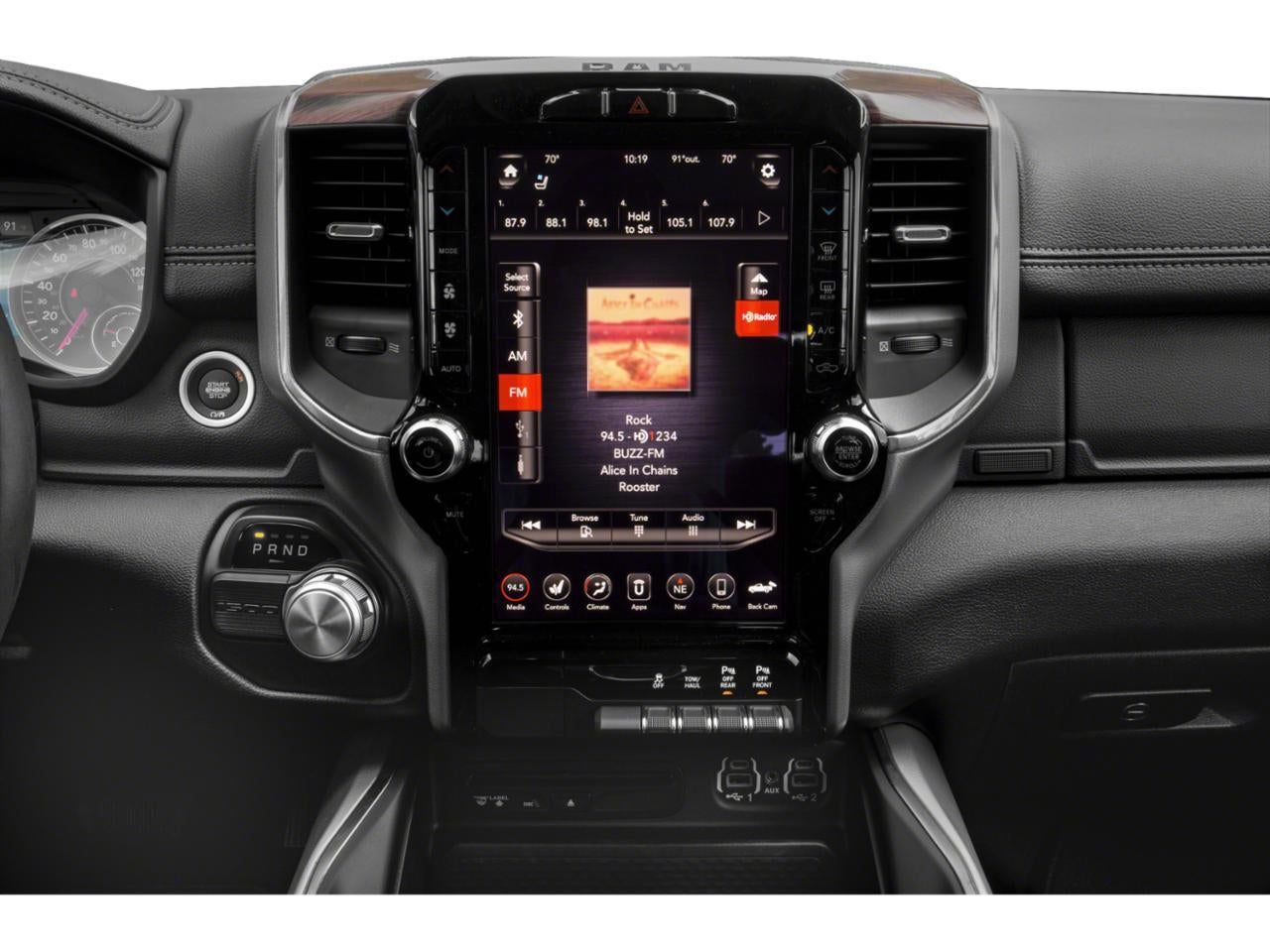 2019 RAM 1500 Laramie Crew Cab 4x4 5'7" Box