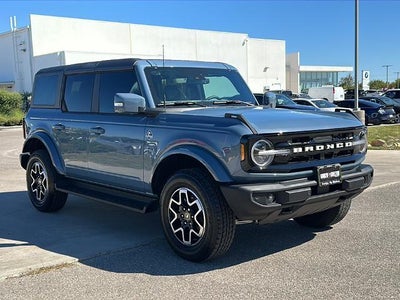 2025 Ford Bronco Outer Banks 4 Door 4x4