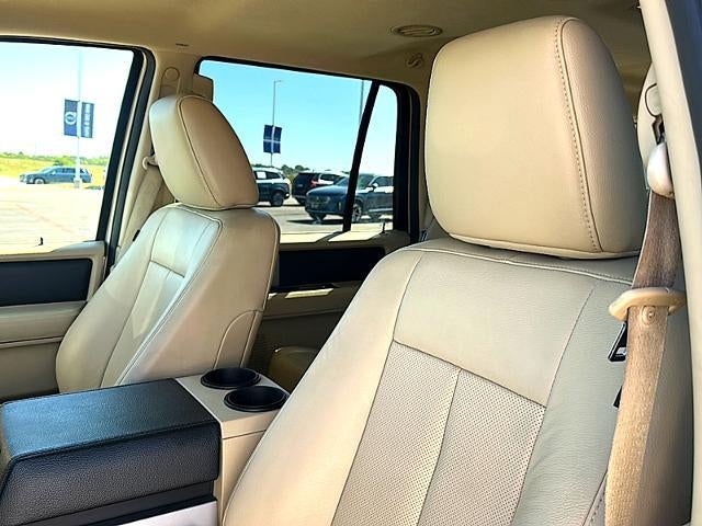 2017 Ford Expedition EL XLT 4x2
