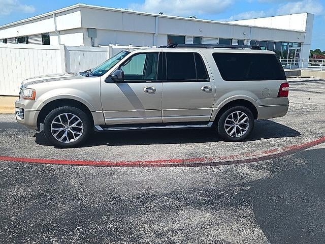 2017 Ford Expedition EL XLT 4x2