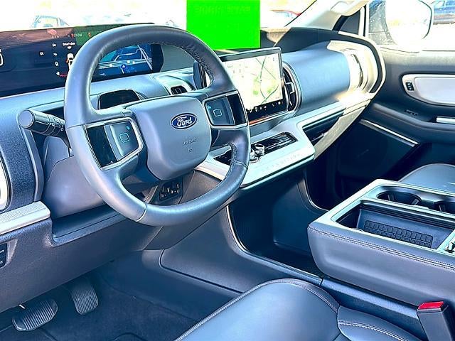 2025 Ford Expedition Active 4x4