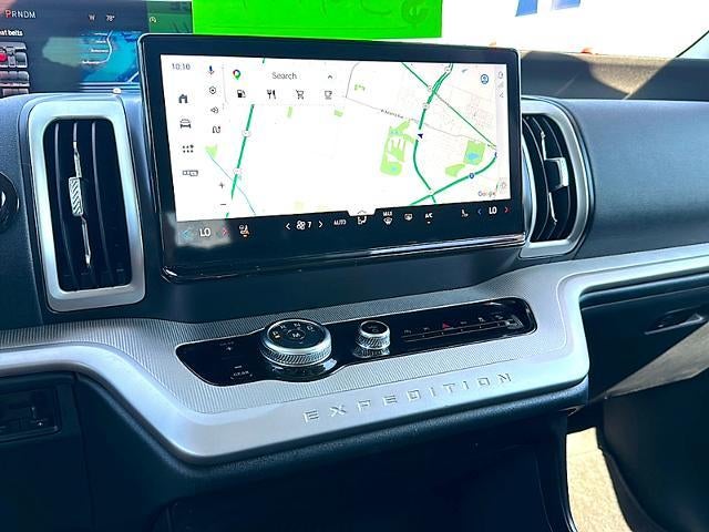 2025 Ford Expedition Active 4x4