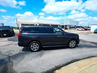 2025 Ford Expedition Active 4x4