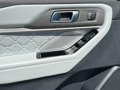 2025 Ford Explorer Platinum RWD