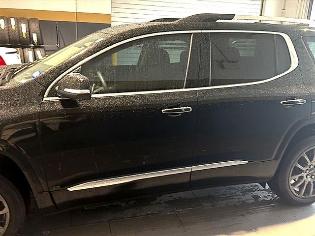 2023 GMC Acadia AWD Denali