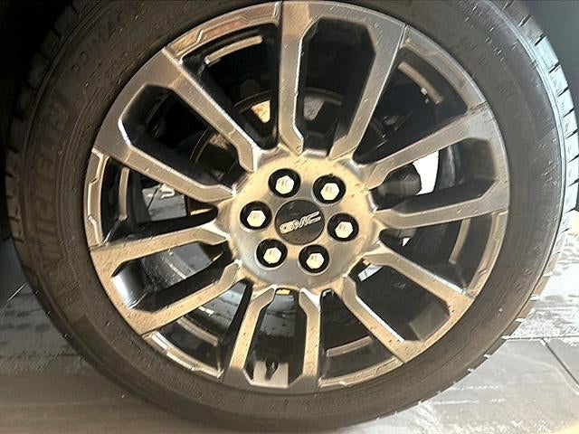 2023 GMC Acadia AWD Denali
