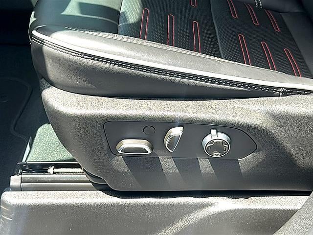 2025 GMC Yukon 4WD 4dr AT4 Ultimate