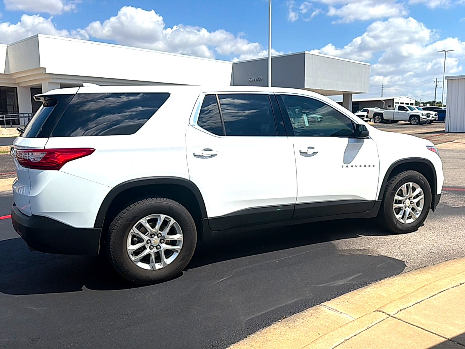 2021 Chevrolet Traverse LS