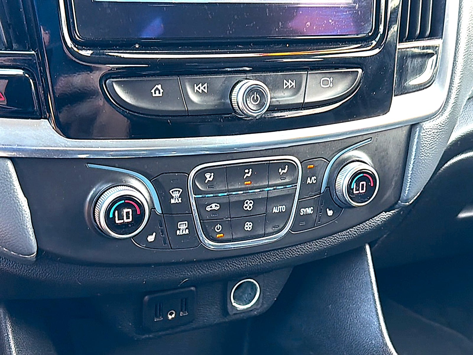2018 Chevrolet Traverse 1LT