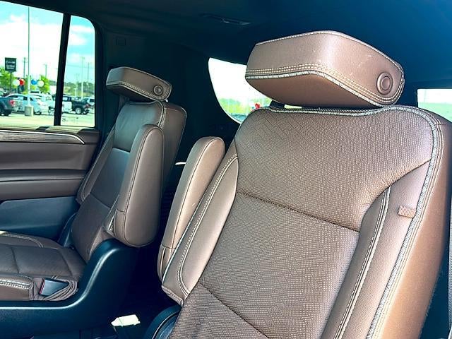 2023 Chevrolet Suburban 4WD High Country