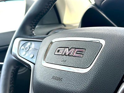 2022 GMC Canyon Crew Cab Short Box 4-Wheel Drive AT4 w/Leather