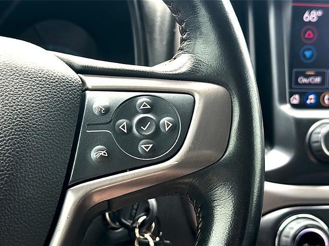 2022 GMC Canyon Crew Cab Short Box 4-Wheel Drive AT4 w/Leather