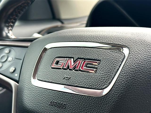 2022 GMC Canyon Crew Cab Short Box 4-Wheel Drive AT4 w/Leather