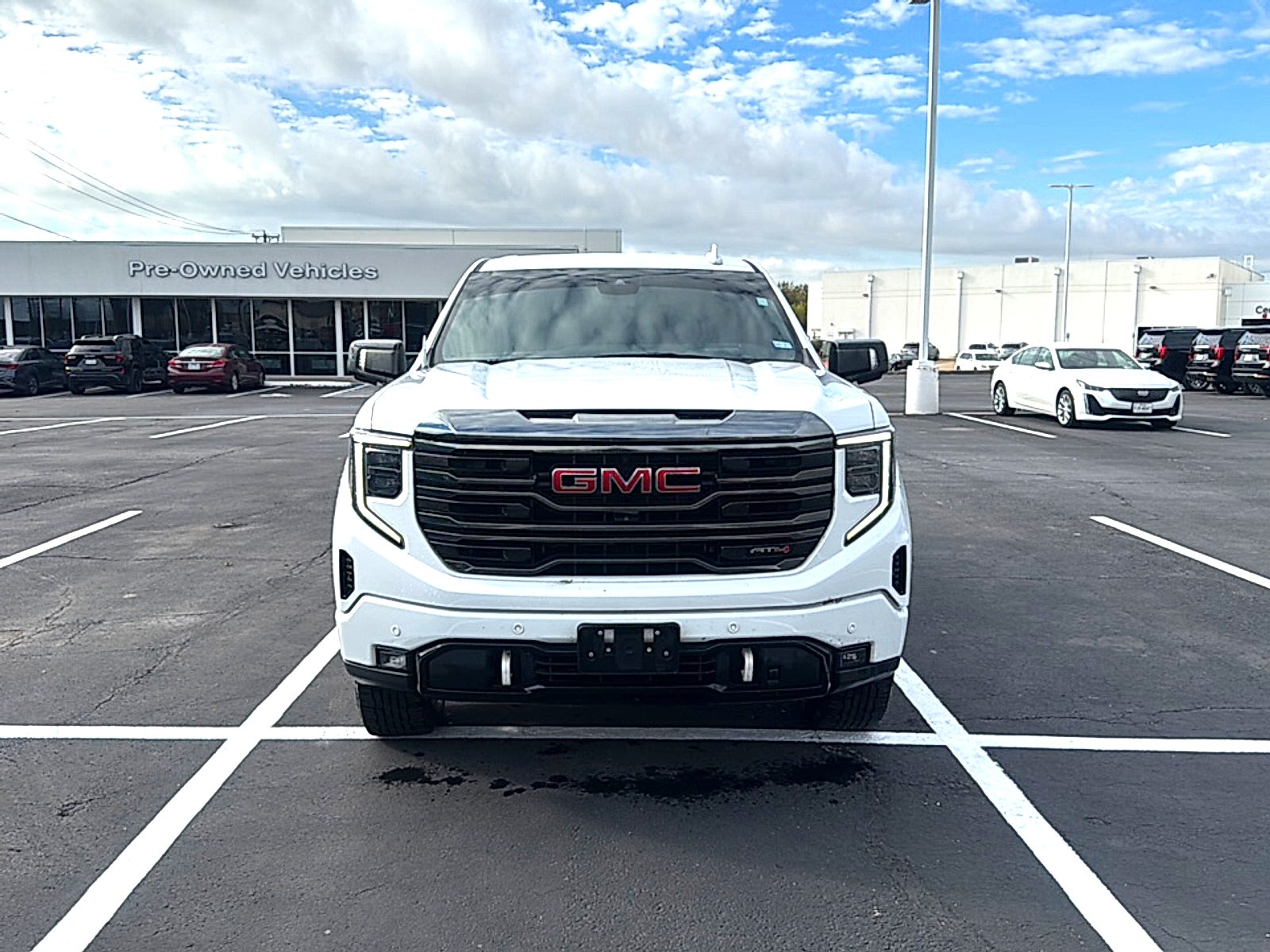 2023 GMC Sierra 1500 4WD Crew Cab Short Box AT4