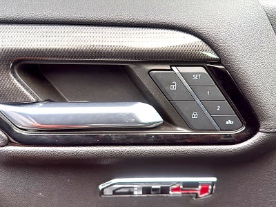2023 GMC Sierra 1500 4WD Crew Cab Short Box AT4