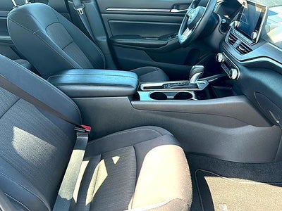 2024 Nissan Altima 2.5 SV Sedan