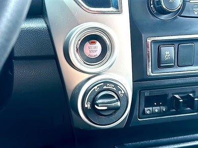 2017 Nissan Titan XD 4x4 Gas Crew Cab SV