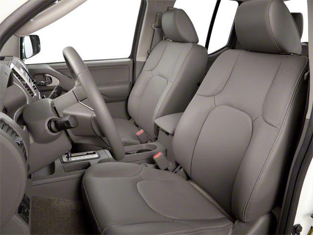 2010 Nissan Frontier 2WD Crew Cab SWB Auto LE