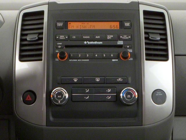 2010 Nissan Frontier 2WD Crew Cab SWB Auto LE