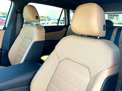 2025 Volkswagen Atlas Cross Sport 2.0T SEL R-Line Black 4MOTION