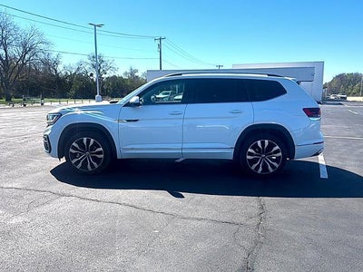 2021 Volkswagen Atlas 2021.5 3.6L V6 SEL R-Line FWD