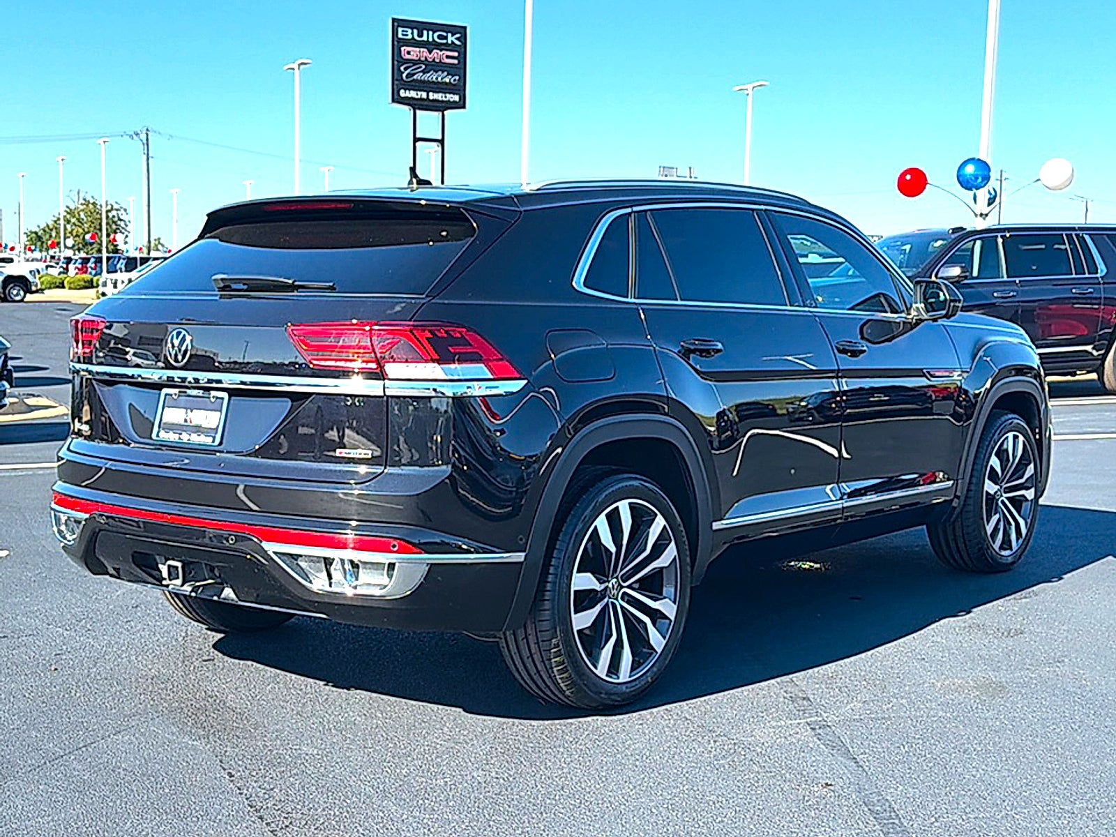 2022 Volkswagen Atlas Cross Sport 3.6L V6 SEL Premium R-Line