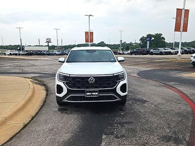 2024 Volkswagen Atlas Cross Sport 2.0T SE w/Technology FWD