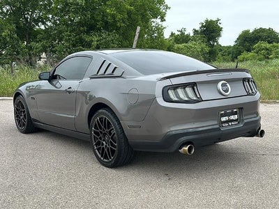 2011 Ford Mustang 2dr Cpe GT Premium