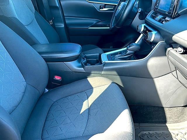 2020 Toyota RAV4 XLE FWD (GS)