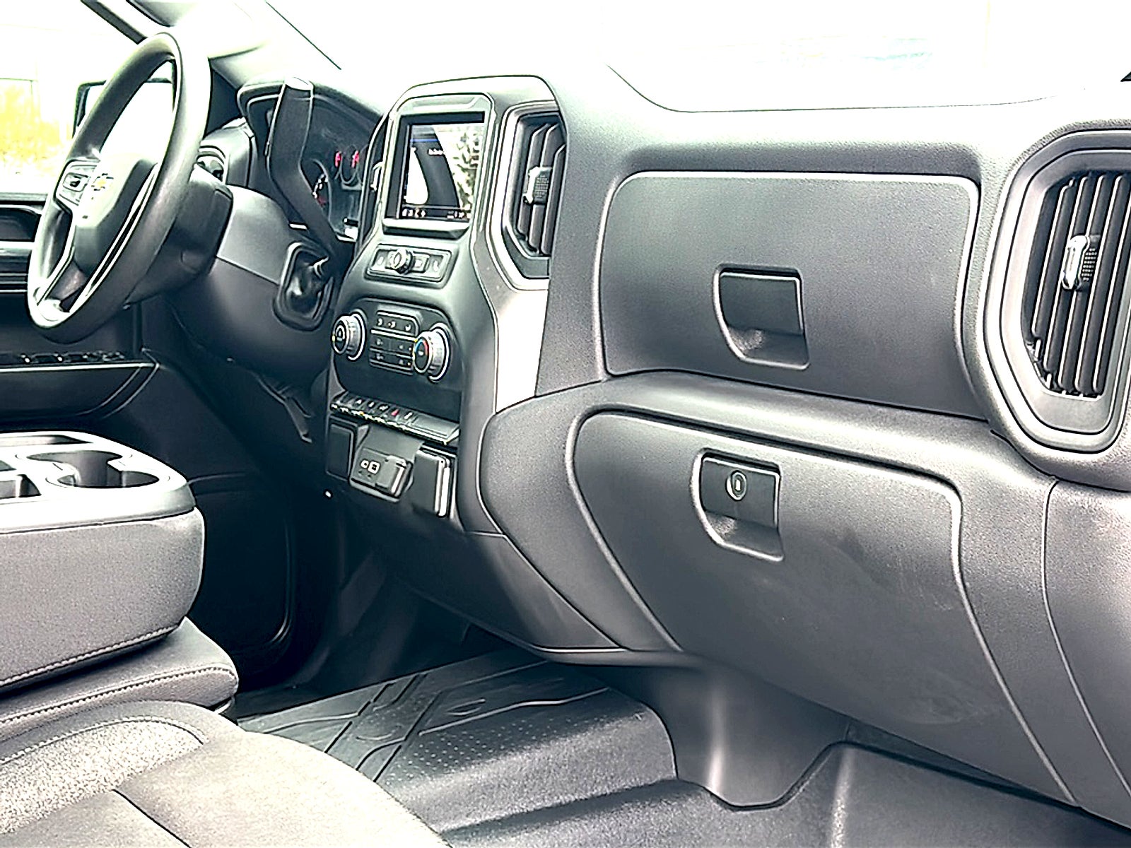 2026 Chevrolet Silverado 1500 4WD Crew Cab Standard Bed Custom