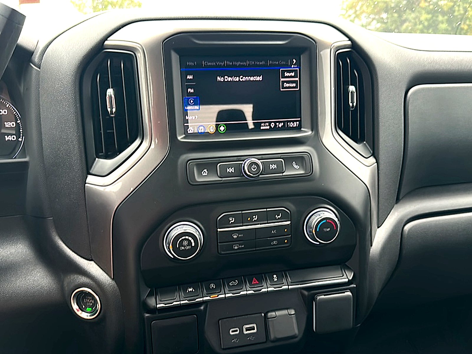 2026 Chevrolet Silverado 1500 4WD Crew Cab Standard Bed Custom