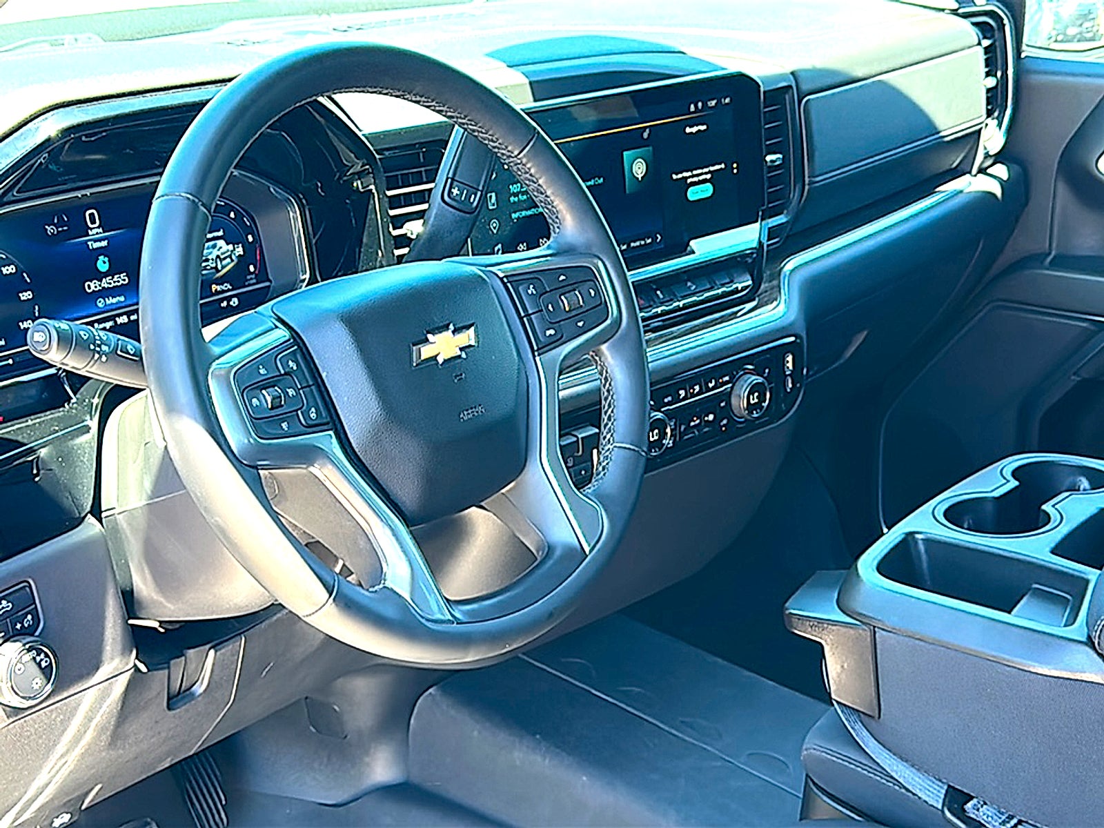2023 Chevrolet Silverado 1500 4WD Crew Cab Short Bed LT with 2FL