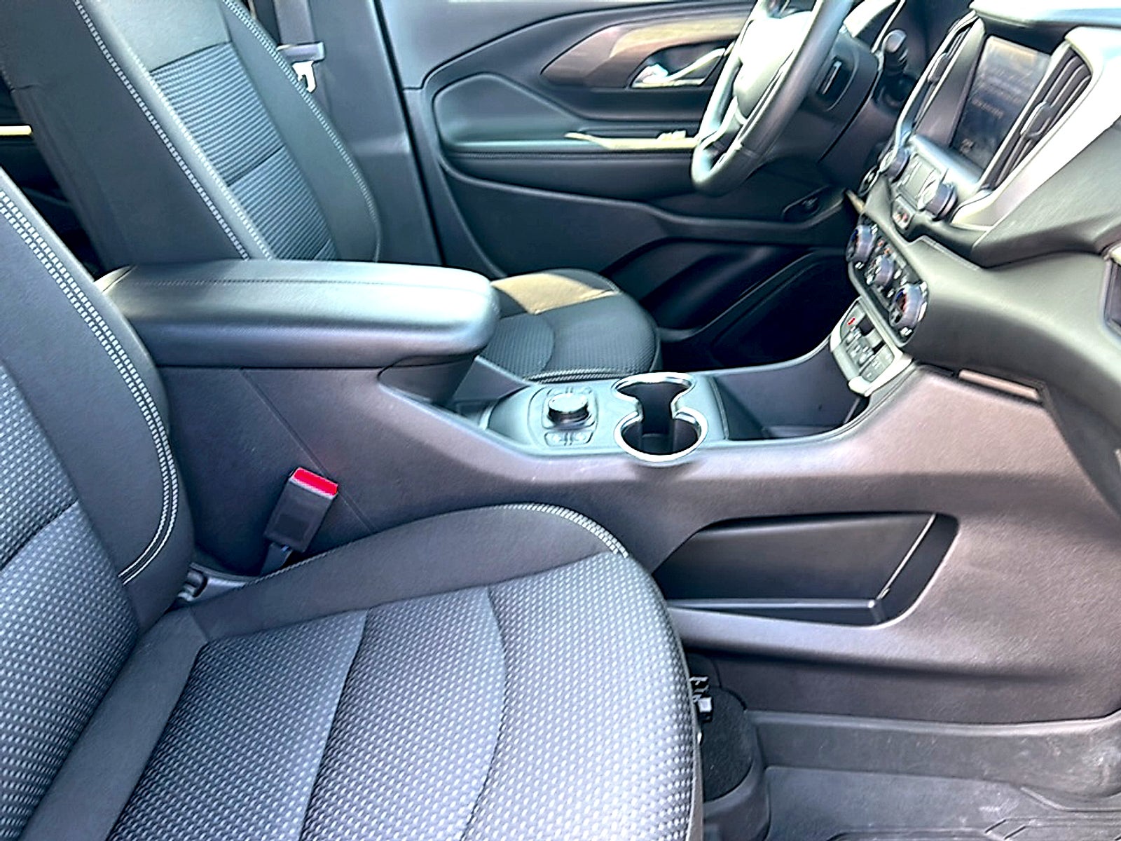 2024 GMC Terrain FWD SLE