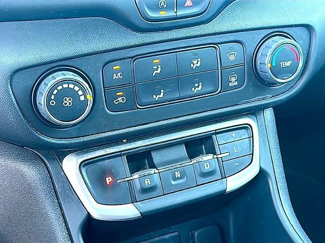 2024 GMC Terrain FWD 4dr SLE
