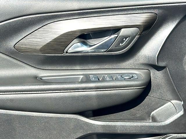 2024 GMC Terrain FWD 4dr SLE