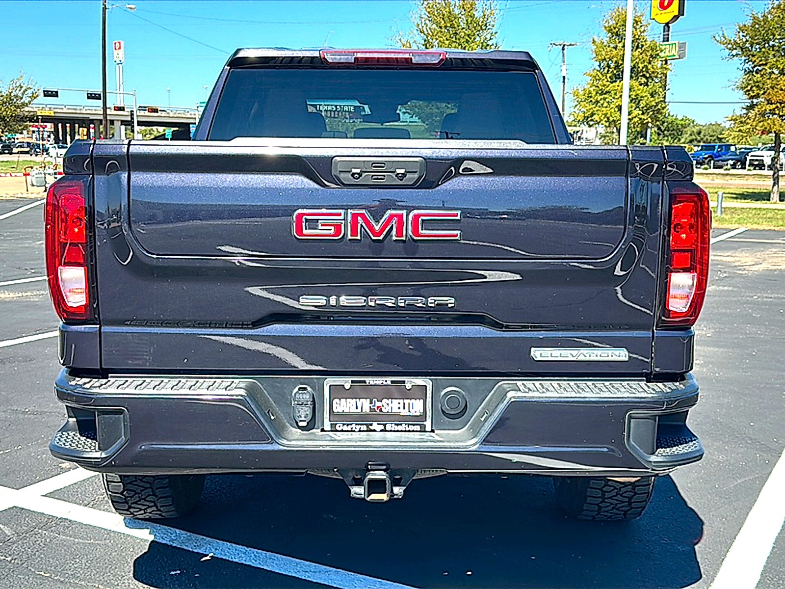 2022 GMC Sierra 1500 2WD Crew Cab Short Box Elevation