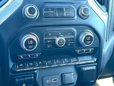 2019 GMC Sierra 1500 Crew Cab Short Box 4-Wheel Drive SLT