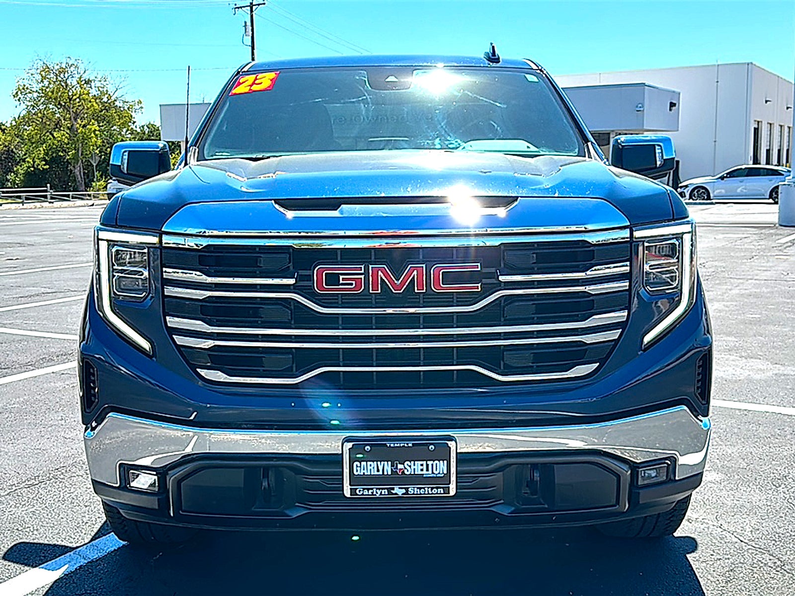 2023 GMC Sierra 1500 4WD Crew Cab Short Box SLT