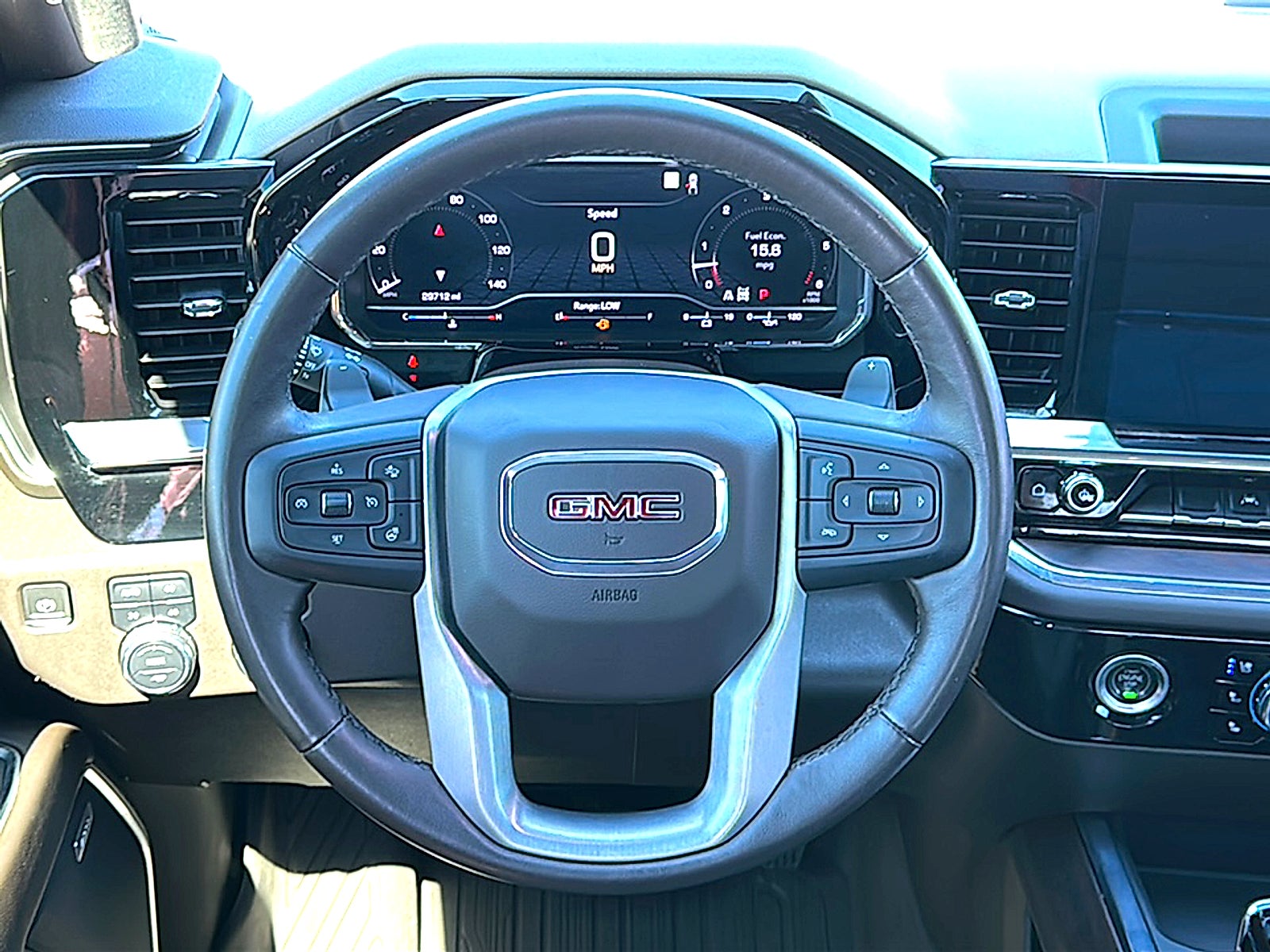 2023 GMC Sierra 1500 4WD Crew Cab Short Box SLT