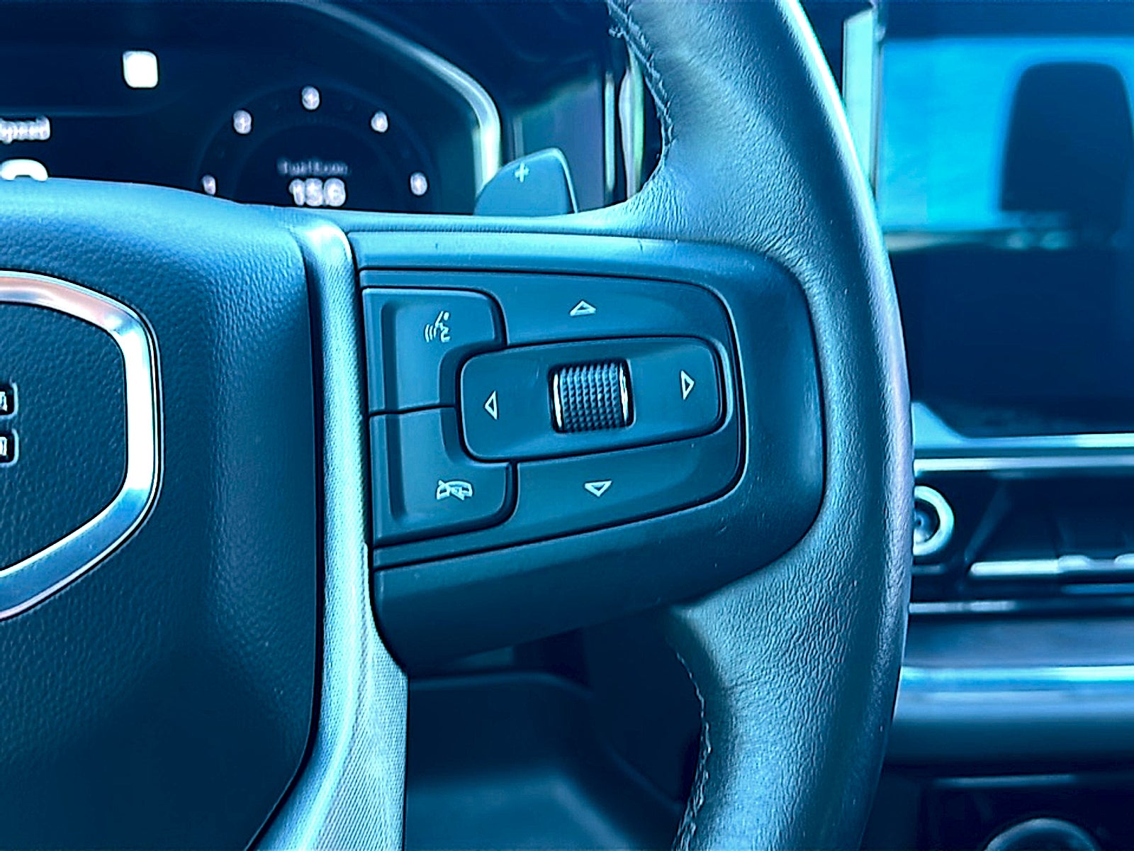 2023 GMC Sierra 1500 4WD Crew Cab Short Box SLT