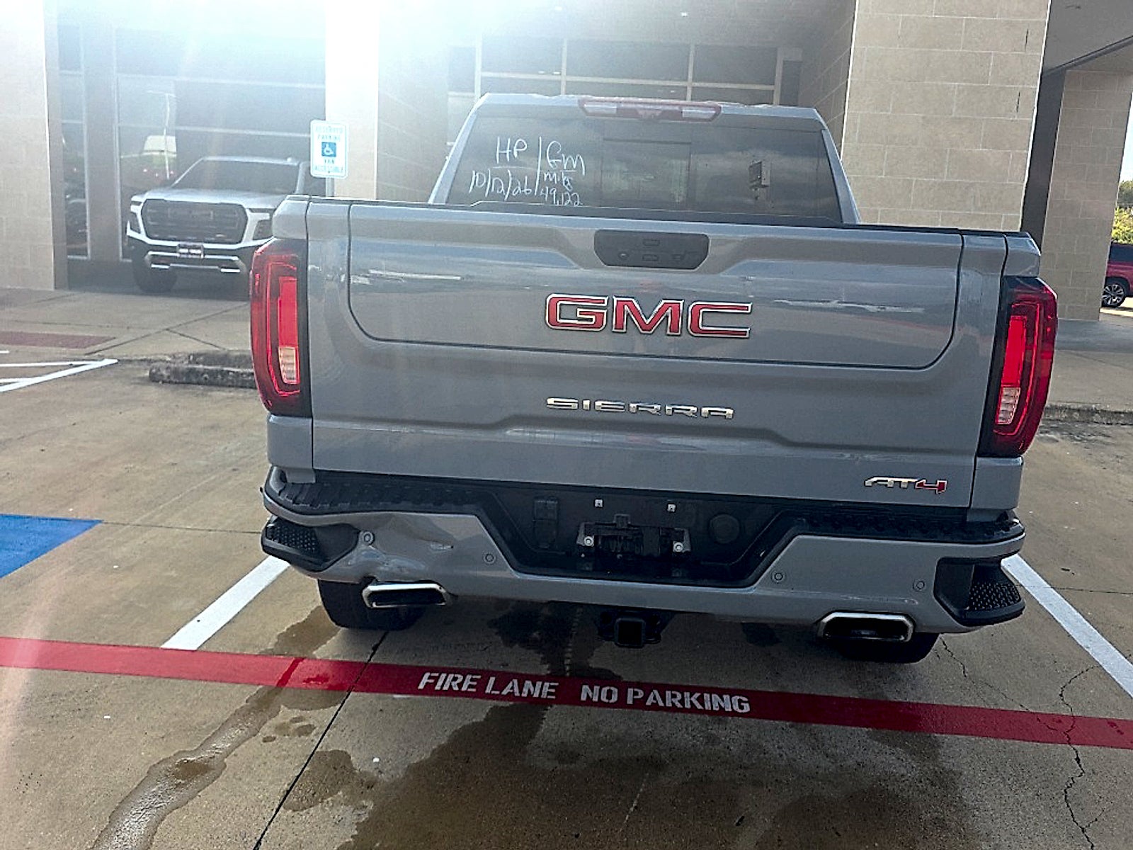 2025 GMC Sierra 1500 4WD Crew Cab Short Box AT4