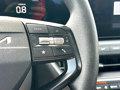 2025 Kia K4 LXS FWD