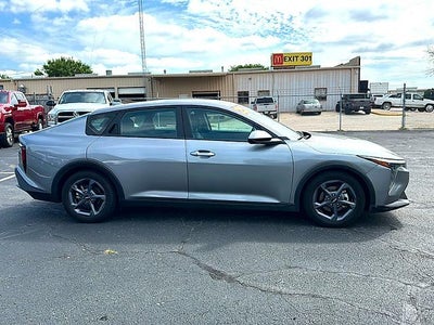 2025 Kia K4 LXS FWD