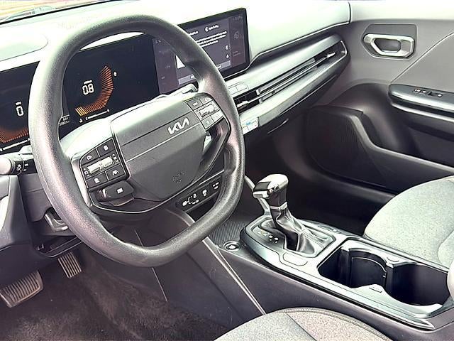 2025 Kia K4 LXS FWD