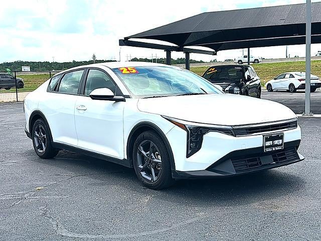 2025 Kia K4 LXS FWD