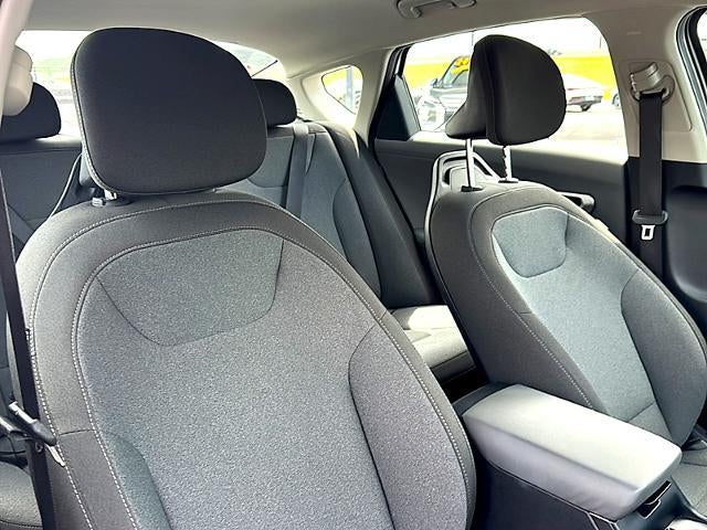 2025 Kia K4 LXS FWD